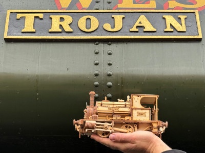 1340 WOODEN TROJAN KIT